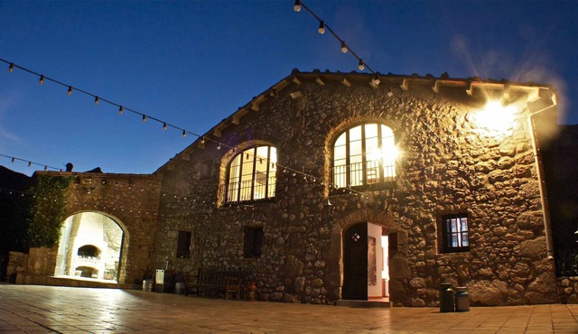 Self catering Poble Rural Puigarnau-Pubilló for 6 people