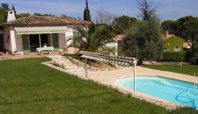 Self-catering studio in a villa with pool