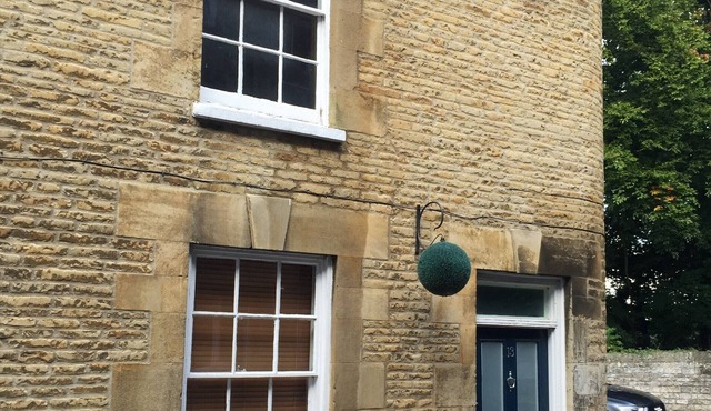 Self Catering Stylish Period Town House in Stamford