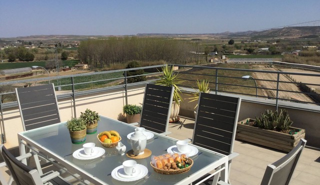 Self catering Tudela Mirador de Bardenas for 4 people