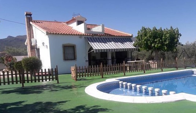 Self catering Villa Mercedes for 9 people