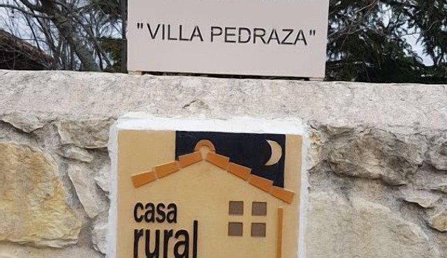Self catering Villa Villa Pedraza for 8 people