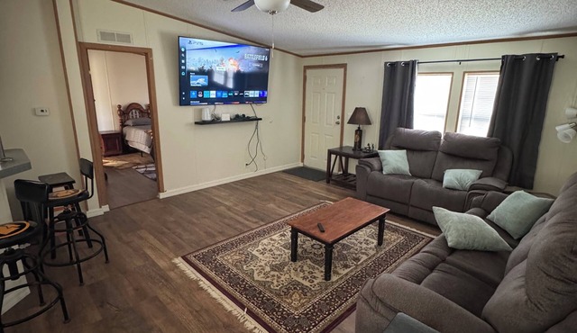 Self check in self check out Office,Two bedroom, two bath,kayak, Weber grill, +