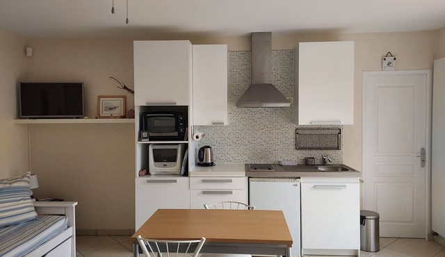 Self-contained studio 26 m2