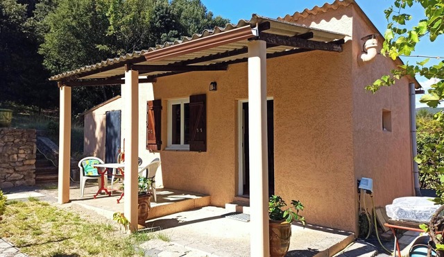 Self-contained studio at the gateway to the Cévennes