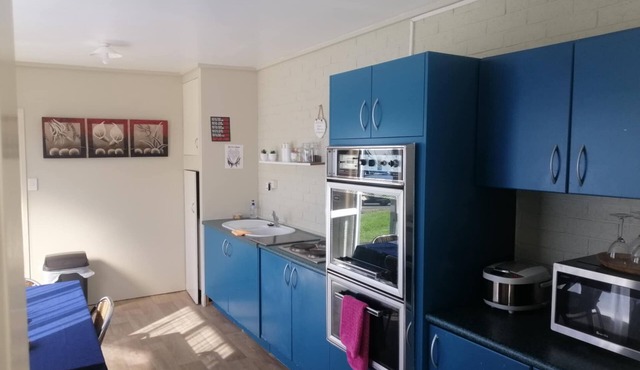 Self contained 1 Bedroom Cabin