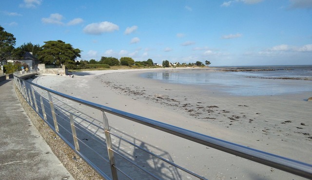 Self-contained apartment in Breton house