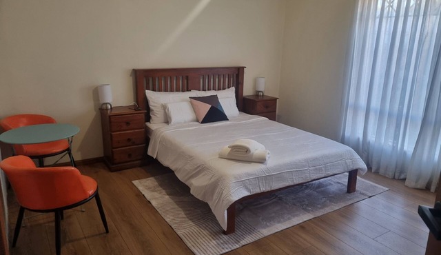 Self Contained Ensuite in the Heart of Modbury