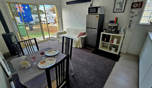 Self contained family snow accommodation just 45 mins to the resorts