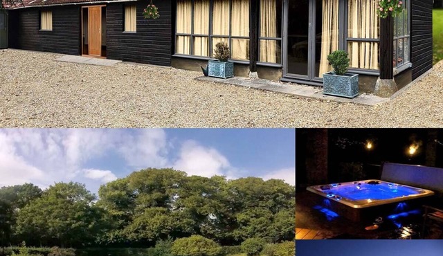 Self Contained Open Plan Cottage - Hot Tub and Pool. 2 Bedroom/Ensuite Bathrooms