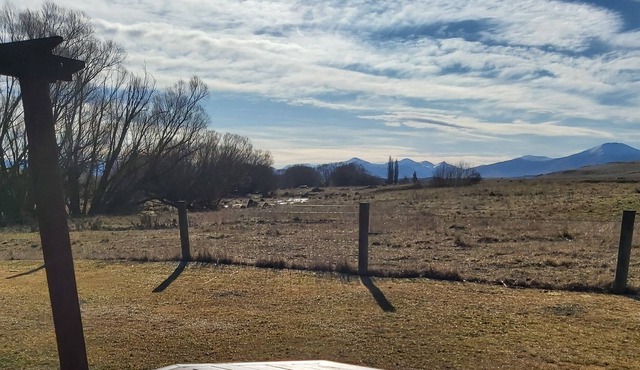 Self Contained Studio Unit on Rail Trail, Waipiata