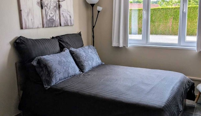 Self-contained apartment with swimming pool