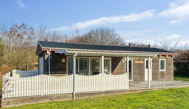 "Selinda" - 250m from the sea by Interhome