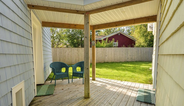 Selkie’s Rest S/Y Elsie Lighthouse (Blue)