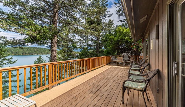 “Sel’s Dog House” end of the road setting on beautiful Flathead Lake