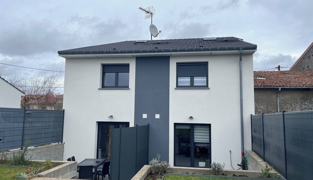 Semi-detached house near Luxembourg/Belgium/Metz 20 minutes from border