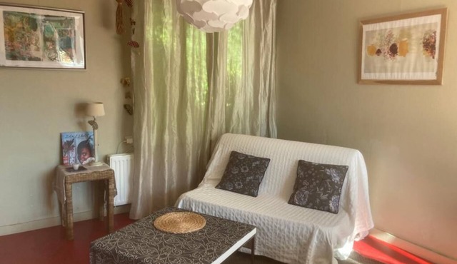 Semi-detached house with sea view in Morlaix Bay