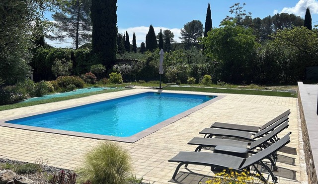 semi-detached house with swimming pool