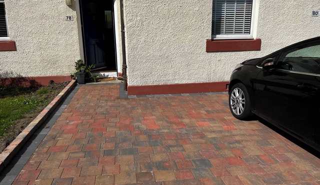 Semi detached house. 2 bedrooms in a desirable location.