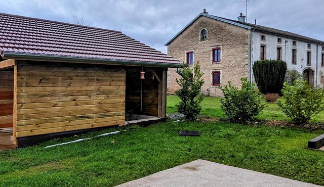 Semi-detached house with terrace, WIFI, parking, and pétanque court