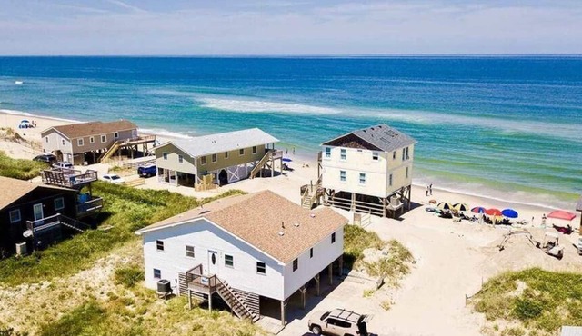 Semi-Ocean-Front Home with Gorgeous Views