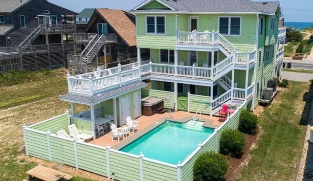 Semi-Oceanfront, Heated Pool and Hot Tub!