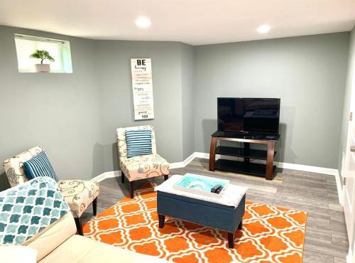 Semi Private cozy studio near downtown.