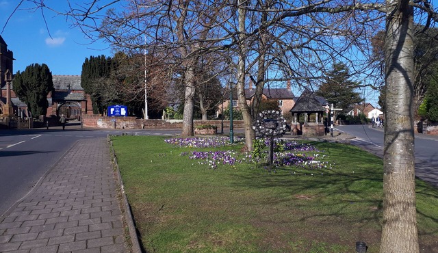 Semi-rural House - Sleeps 3 - Pet- Parking- Garden