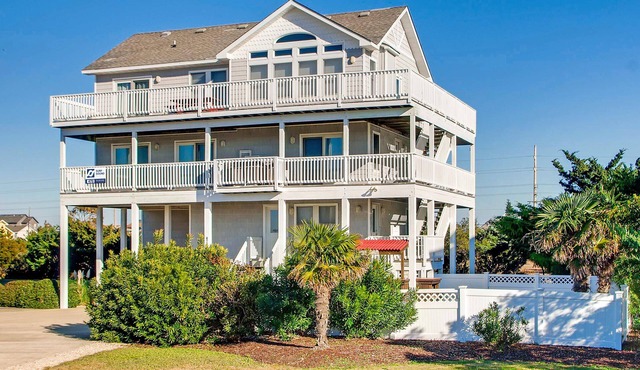 Semi-Soundfront Dog Friendly w/Pool, Hot Tub, Game Room, Community Boat Ramp