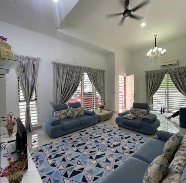 SemiD Double Storey Family Homestay