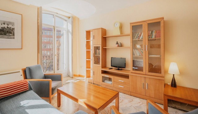 ‘Semidiáfano Santa Teresa’ Apartment – Historic Center of Ávila, Next to the City Walls
