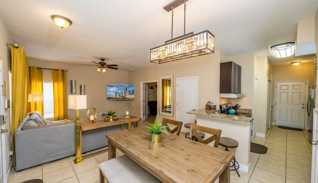 Seminole Manor – Ideal Mid-Term Rental Near Moffitt Cancer Center & USF