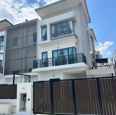 Senai Hill 24 Homestay