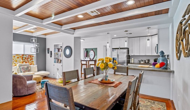 Seneca 2Bed2Bath Full House