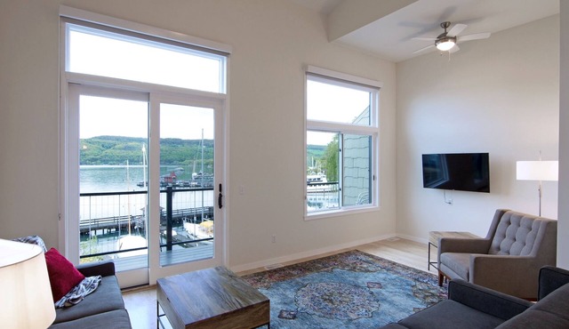 Seneca Breeze Vacation Rental - Walking to Watkins Glen Attractions