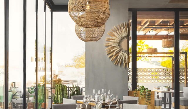 Senna House Hotel Scottsdale, Curio Collection by Hilton