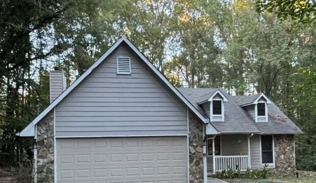 Senoia Remodeled 3BR|2BA Wooded Country Retreat