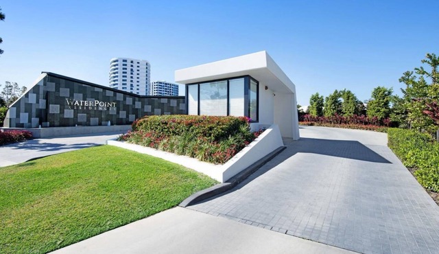 Sensational apartment within 15 minutes of all major attractions