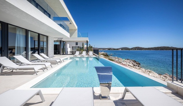 Sensational Rogoznica Villa | 5 Bedrooms | Villa Miracle | Balcony Overlooking.