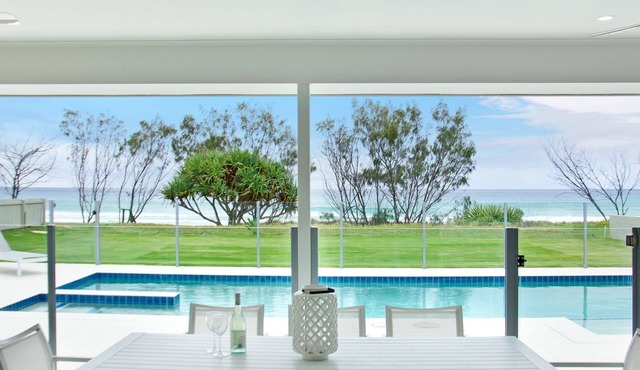 Sentosa on Tugun - Absolute Beachfront Home