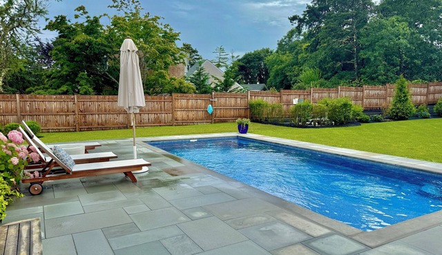 Sep. Ferry Pass Avail. - Katama home w/pool! Walk to Edgartown and South Beach!