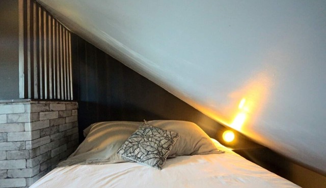 Separate bedroom with kitchenette