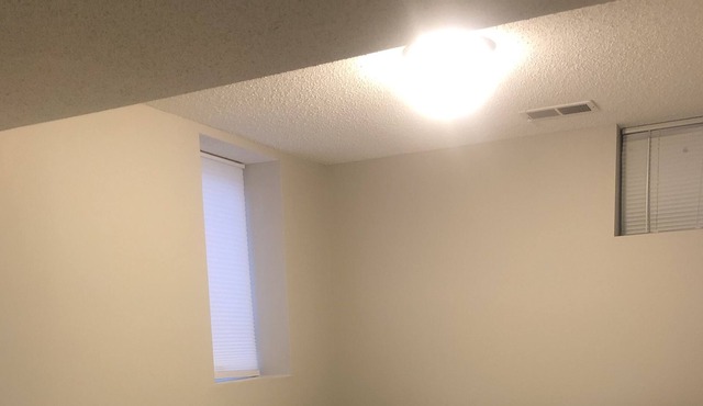 Separate entrance 2 levels suites with laundry room next airport mall America