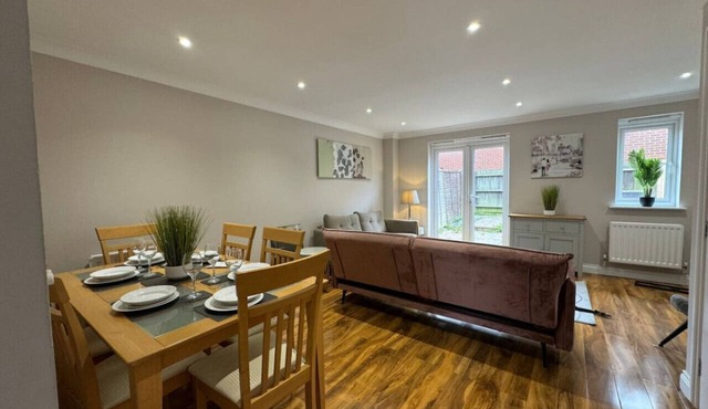 September Disc Long Stay - Contractors