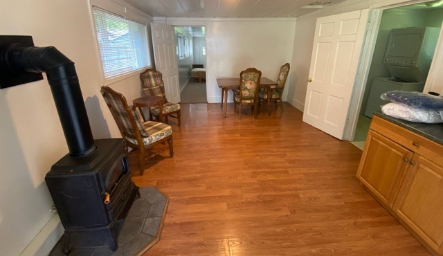 Sequim Dungeness River/Game Farm. Yellow Cottage