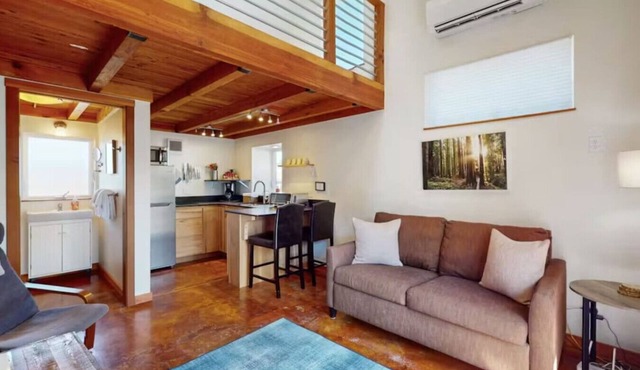 Sequoia Cottage