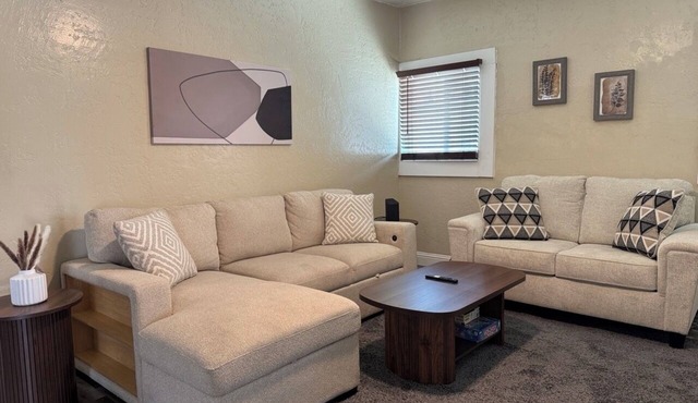 Sequoia Escape 3BR Home w/King Bed & In-Unit Laundry