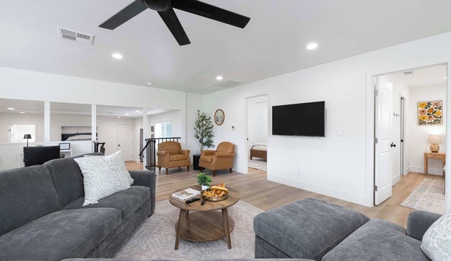 Sequoia Family Suite: Pool, Views, Games @SQ Motel