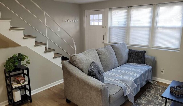 Sequoia Stay, Walk to Blackstone Fun