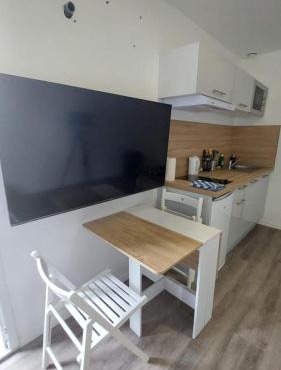 SER4 studio avec WIFI proche Rouen